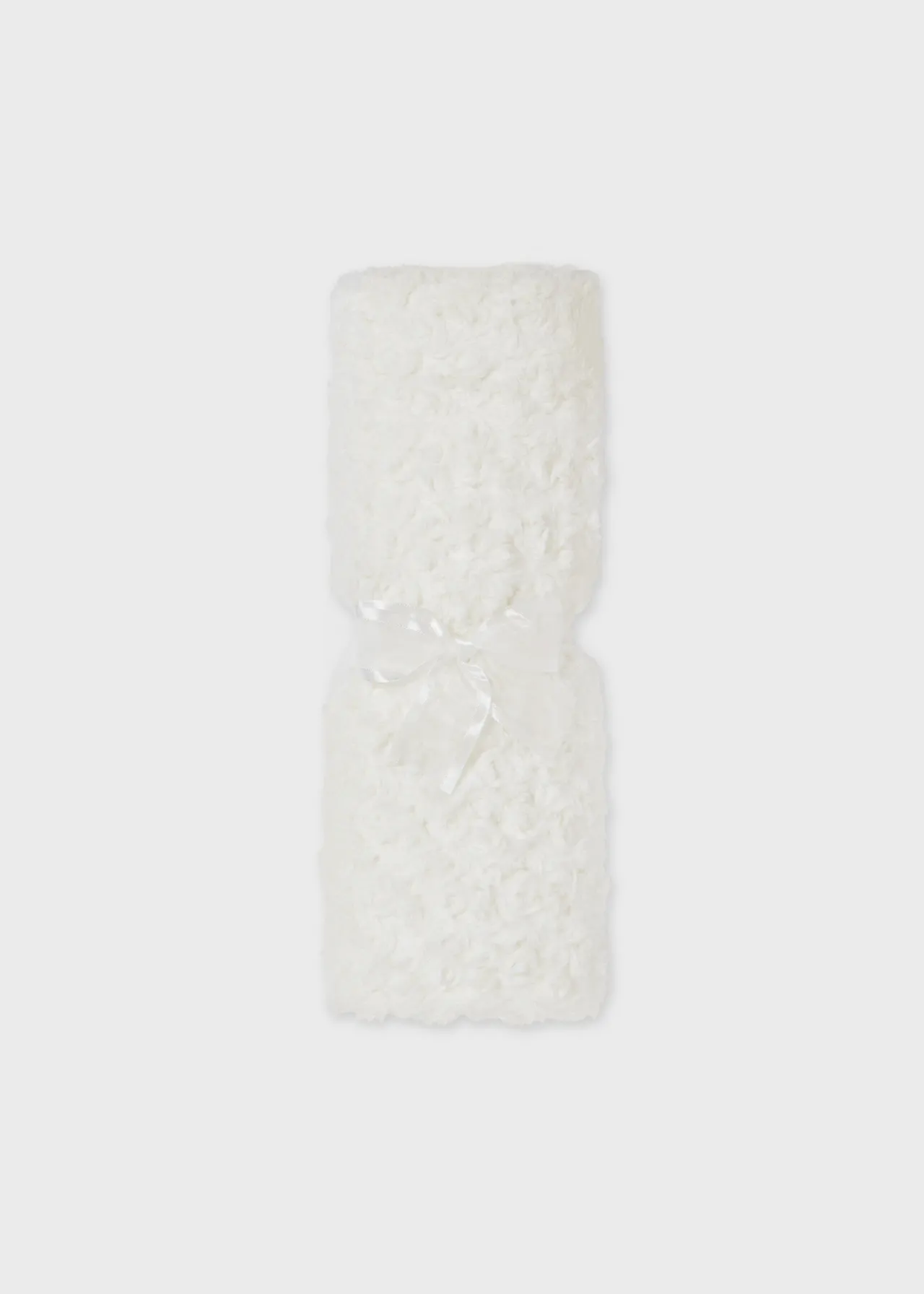 Copertina pellicciotto rosettoni^Mayoral Store