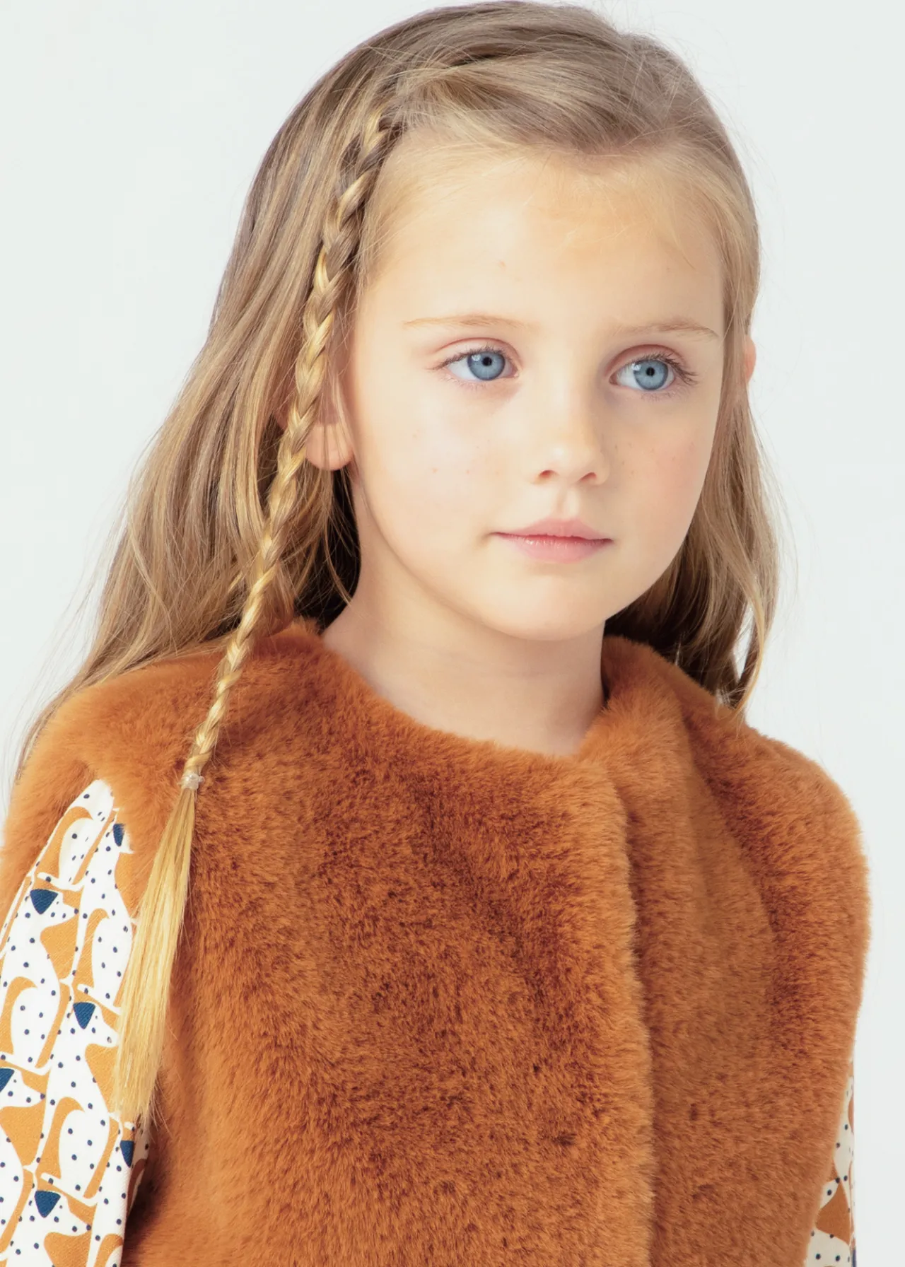Gilet pellicciotto con cintura bambina^Mayoral Best