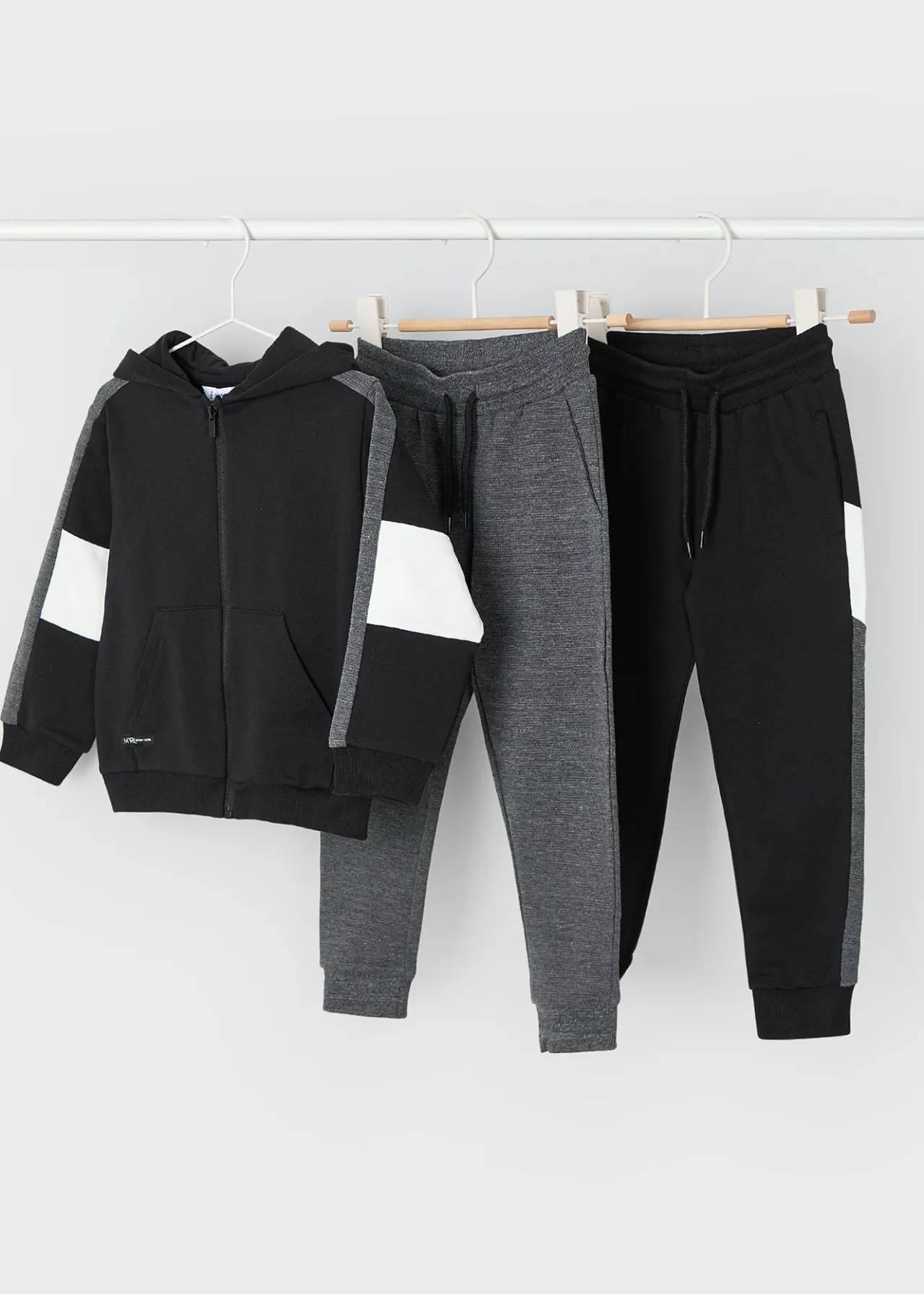 Tuta 2 pantaloni bambino^Mayoral Sale